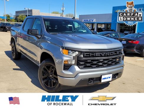 Used 2023 Chevrolet Silverado 1500 Custom image 1