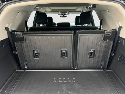 New 2026 Nissan Pathfinder Platinum image 5