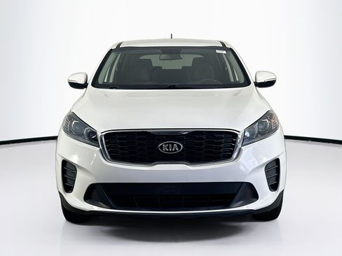 Used 2020 Kia Sorento LX FWD image 2