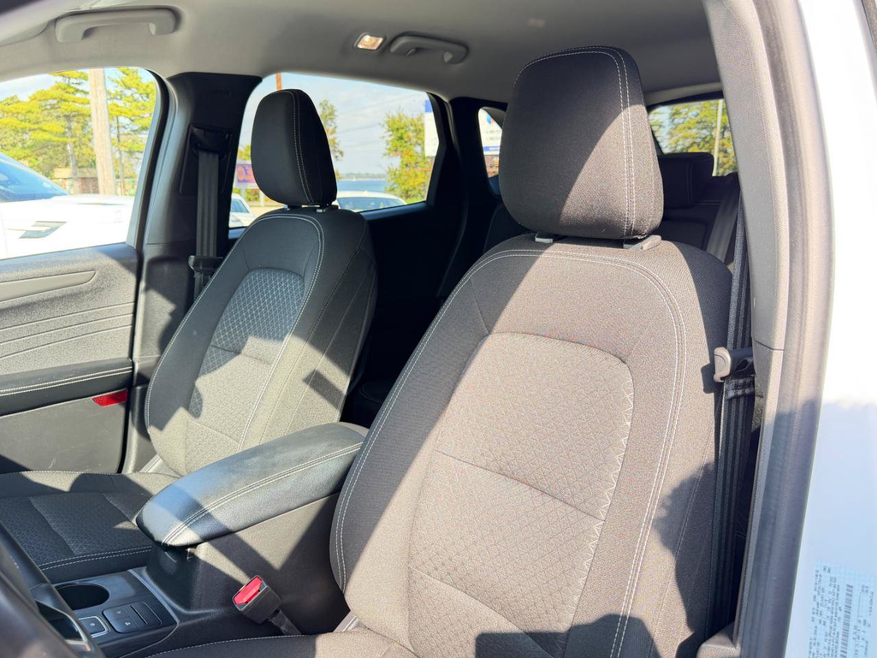 Used 2024 Ford Escape Active AWD/4WD image 13