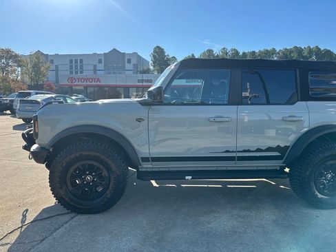 Used 2021 Ford Bronco Wildtrak image 31