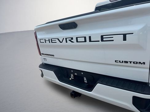 Used 2024 Chevrolet Silverado 1500 Custom AWD/4WD image 31