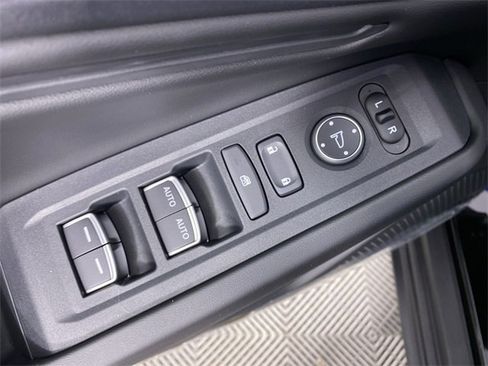 New 2025 Honda Accord SE image 13