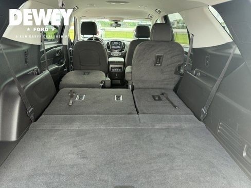 Used 2019 Chevrolet Traverse LT AWD/4WD image 29