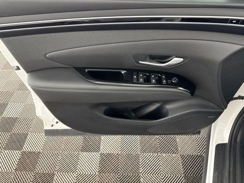 Used 2023 Hyundai Tucson Limited FWD image 23