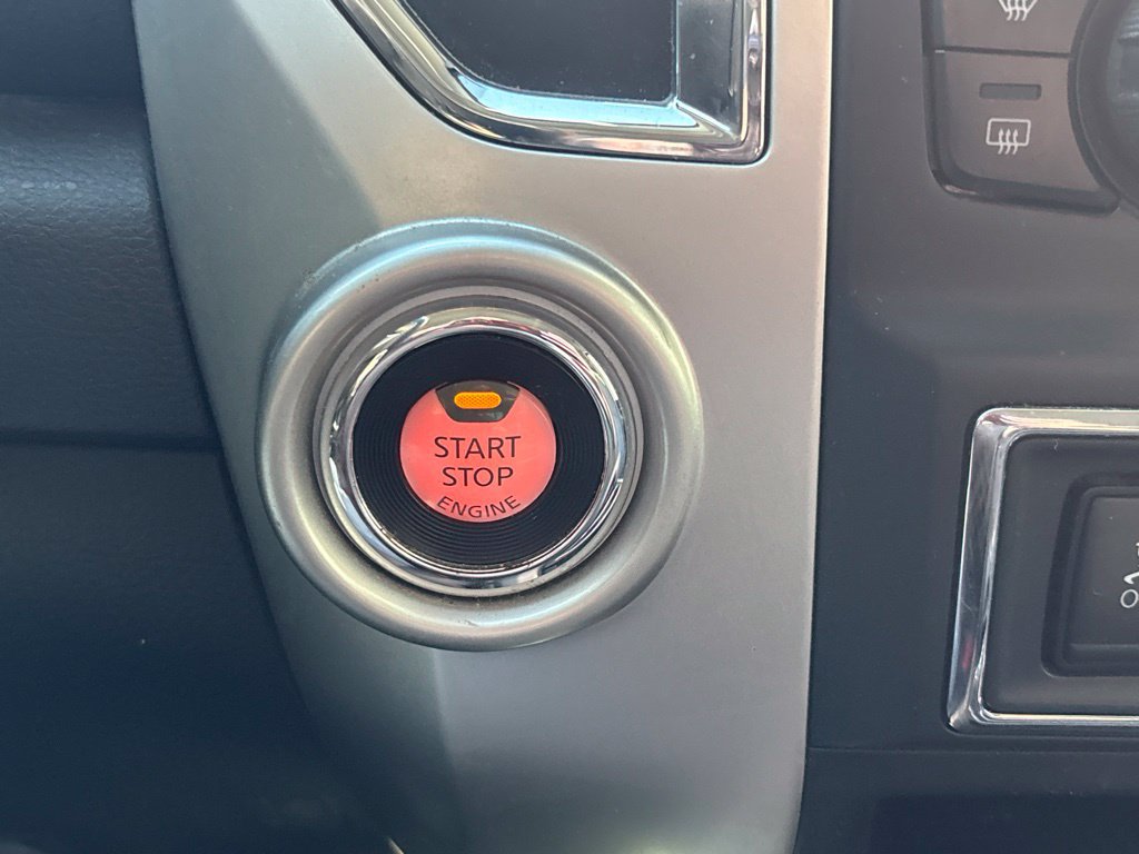 Used 2021 Nissan Titan SV w/ SV Convenience Package RWD image 19