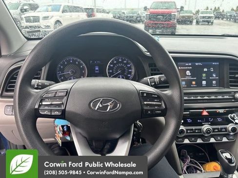 Used 2020 Hyundai Elantra SEL FWD image 12
