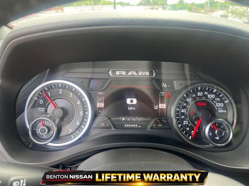 Used 2022 RAM 1500 Big Horn AWD/4WD image 15