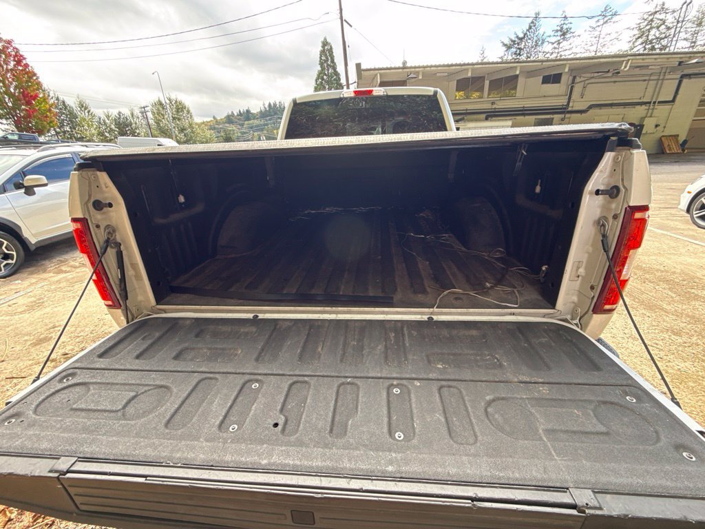 Used 2018 Ford F150 XLT w/ Equipment Group 302A Luxury AWD/4WD image 11