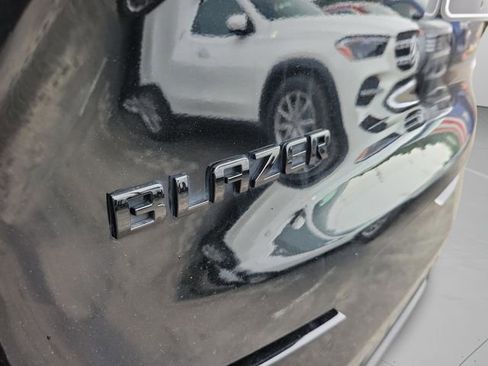 Used 2025 Chevrolet Blazer RS FWD image 35