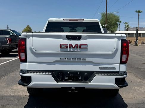 Used 2022 GMC Sierra 1500 Elevation RWD image 9