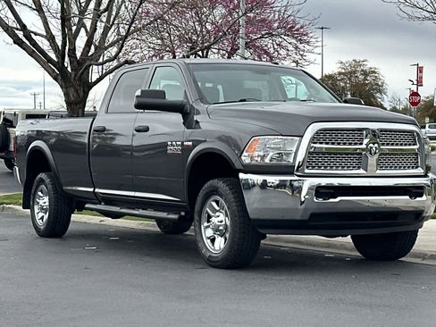 Used 2018 RAM 2500 Tradesman w/ Chrome Appearance Group image 9