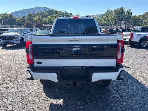 Used 2025 Ford F250 Platinum AWD/4WD image 6