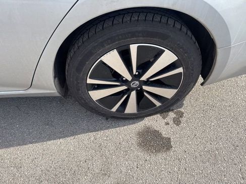 Used 2022 Nissan Altima 2.5 SV image 7