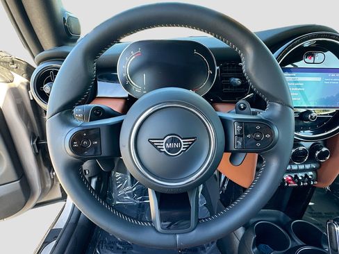 Used 2023 MINI Cooper S image 11