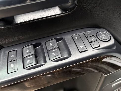 Used 2014 GMC Sierra 1500 Denali w/ Driver Alert Package image 15