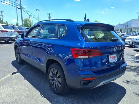 Certified 2023 Volkswagen Taos S FWD image 4