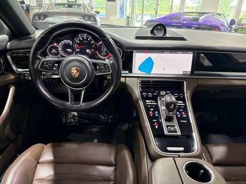 Used 2018 Porsche Panamera 4 AWD/4WD image 21