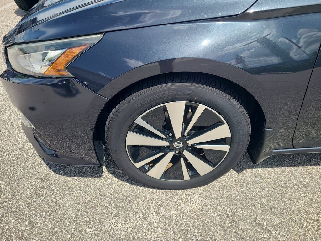 Used 2019 Nissan Altima 2.5 SV FWD image 9