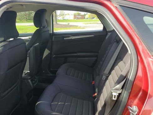 Used 2015 Ford Fusion SE FWD image 20