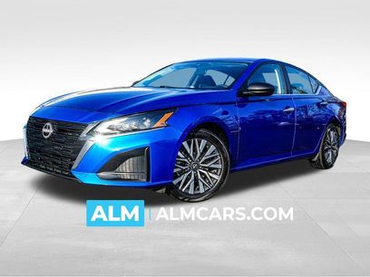 Used 2025 Nissan Altima 2.5 SV