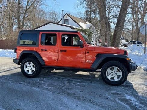 Used 2019 Jeep Wrangler Unlimited Sport S image 11