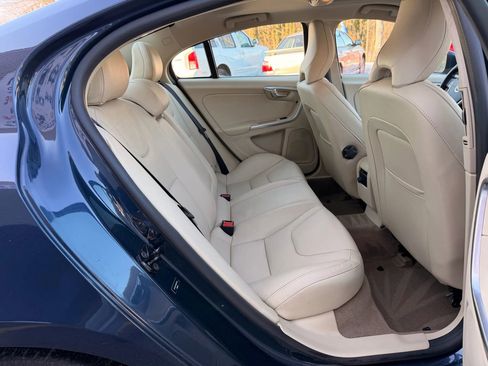 Used 2013 Volvo S60 T5 image 17