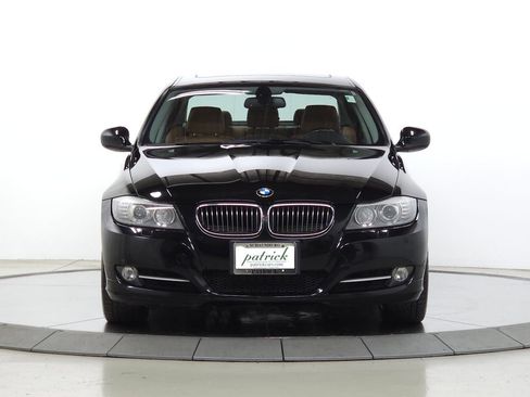 Used 2011 BMW 335i xDrive Sedan AWD/4WD image 2