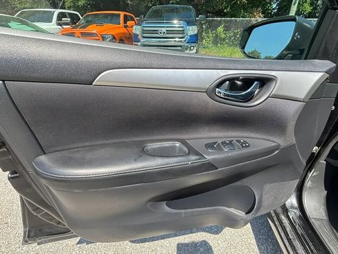 Used 2019 Nissan Sentra S FWD image 11