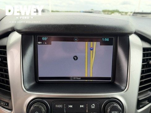 Used 2020 Chevrolet Suburban LT AWD/4WD image 19