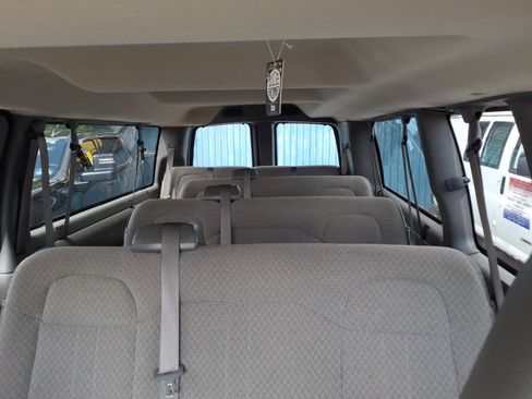 Used 2025 Chevrolet Express 3500 LT w/ LT Preferred Equipment Group RWD image 14