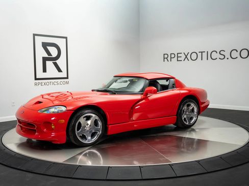 Used 2002 Dodge Viper RT/10 image 1