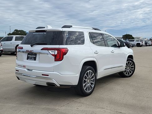 Used 2023 GMC Acadia Denali w/ Denali Technology Package image 5