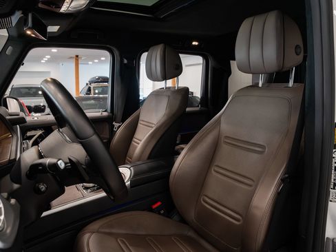 Used 2023 Mercedes-Benz G 550 image 18