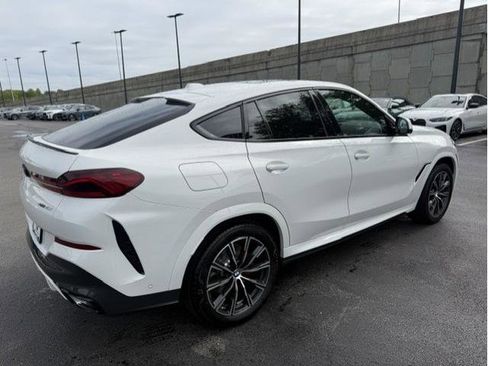 Used 2026 BMW X6 xDrive40i AWD/4WD image 2