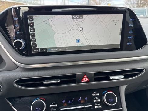 Certified 2023 Hyundai Sonata SEL w/ Preferred Accessory Package image 5