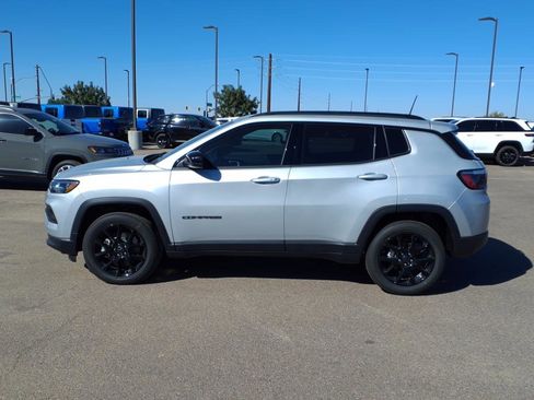 New 2025 Jeep Compass Latitude w/ Altitude Special Edition image 3