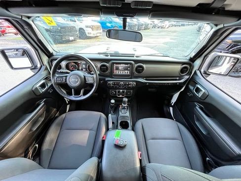 Used 2022 Jeep Wrangler Unlimited Sport AWD/4WD image 23