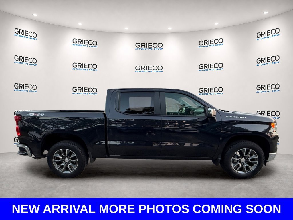 Used 2024 Chevrolet Silverado 1500 LT AWD/4WD image 8