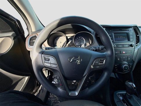 Used 2017 Hyundai Santa Fe Sport image 11