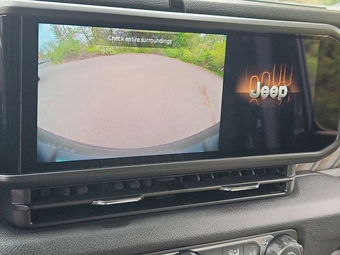 New 2026 Jeep Wrangler Unlimited Sport AWD/4WD image 13