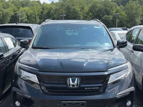 Used 2022 Honda Pilot Black Edition image 1