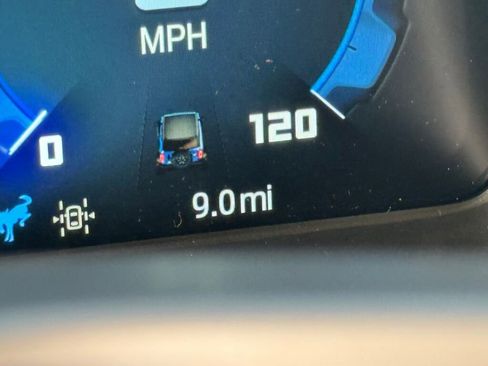 New 2025 Ford Bronco Badlands image 14