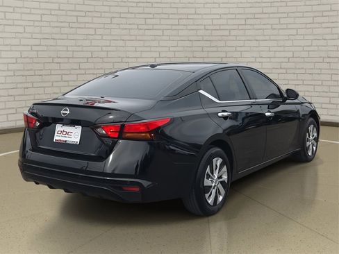 Certified 2025 Nissan Altima 2.5 S image 5