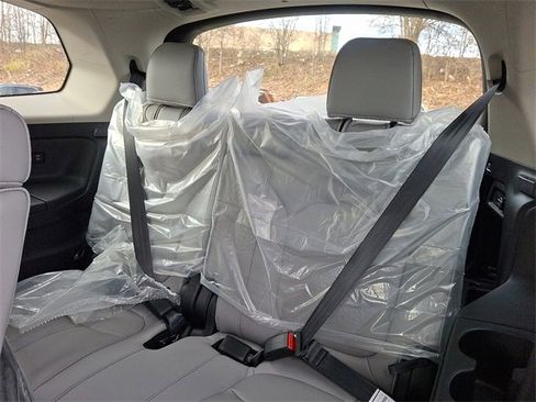 New 2025 Honda Pilot EX-L image 21