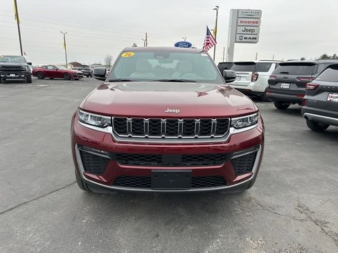 New 2026 Jeep Grand Cherokee Limited AWD/4WD image 19