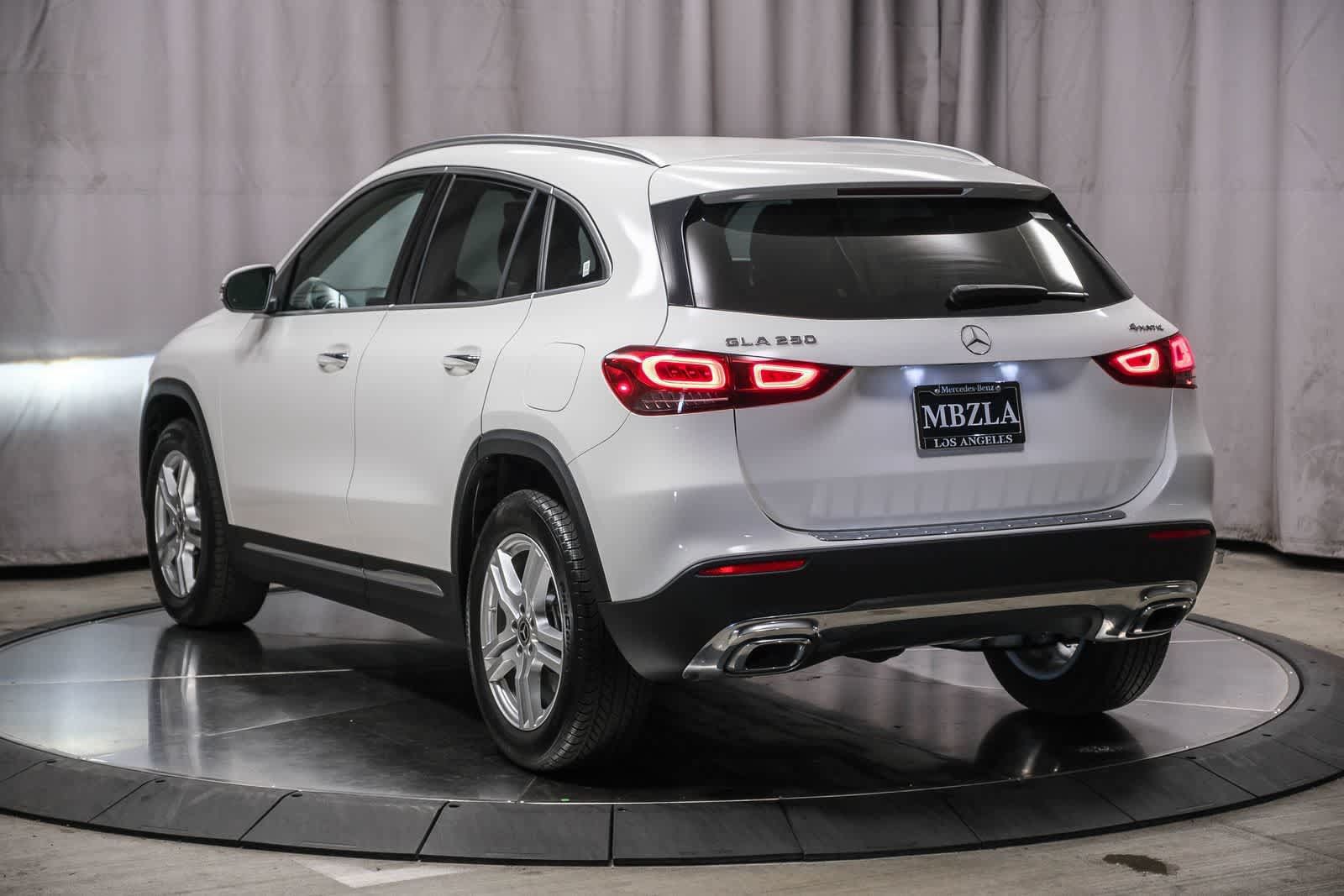 Used 2022 Mercedes-Benz GLA 250 4MATIC image 2