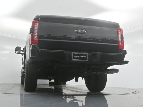 New 2025 Ford F250 Lariat w/ Lariat Ultimate Package image 49