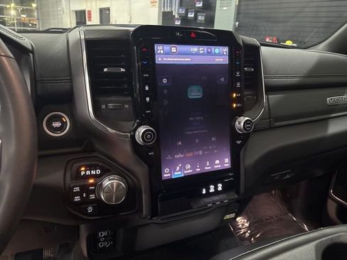 Used 2025 RAM 1500 Laramie image 20