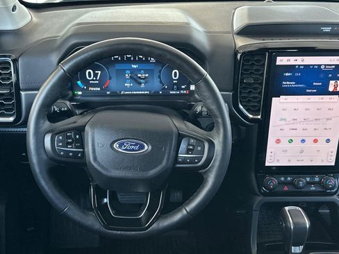 Used 2025 Ford Ranger Lariat w/ FX4 Off-Road Package AWD/4WD image 14